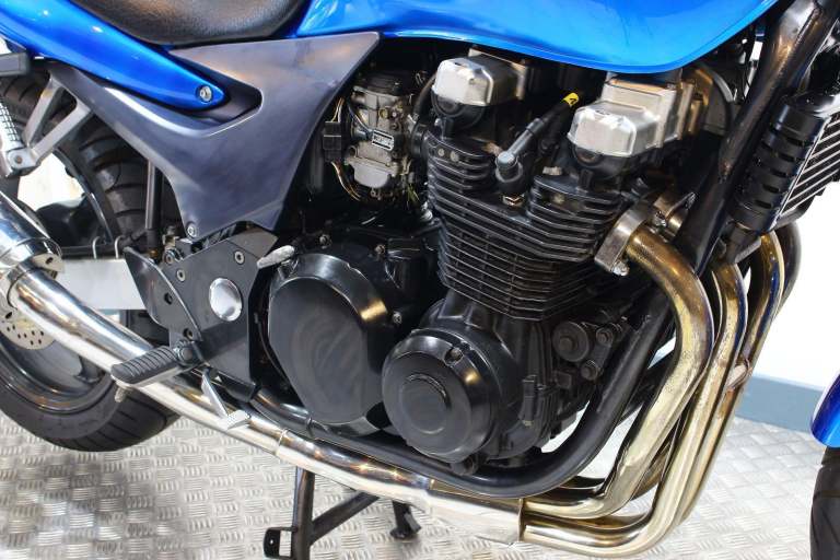 Kawasaki ZR7