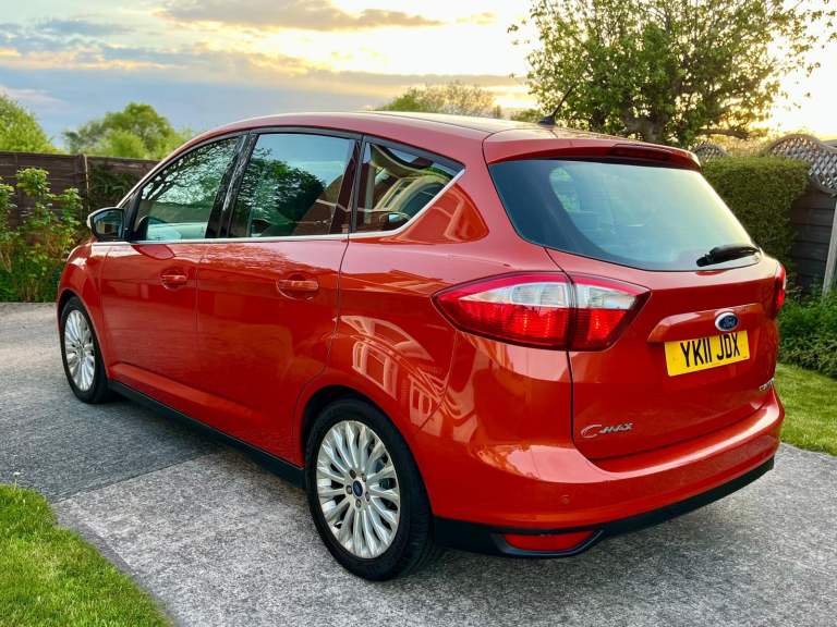 Ford, C-MAX 1.6 Petrol Titanium - New MOT & Serviced inc Timing Belt