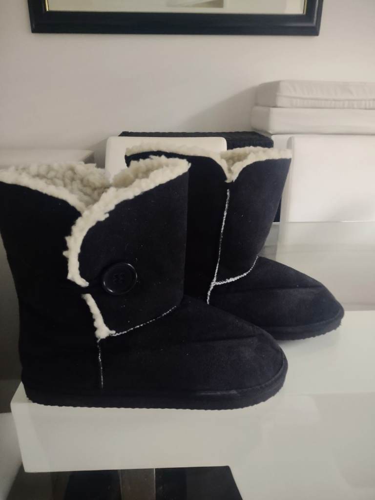 Women Boots Store Twenty One, Size 7