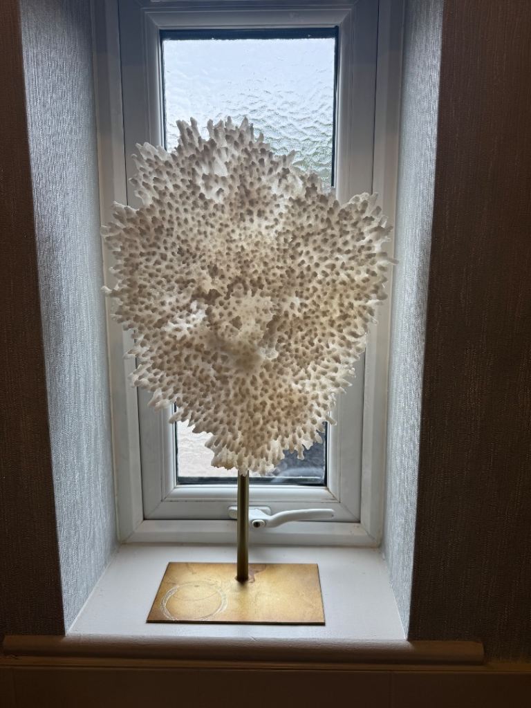 Coral style large ornament