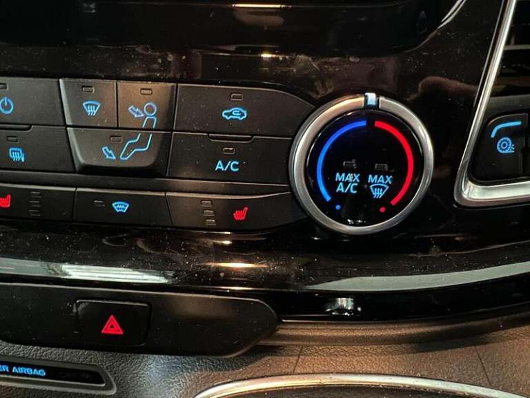 2022 Ford Transit Custom 2.0 EcoBlue 130ps Low Roof D/Cab Limited Van PANEL VAN DIESEL Manual