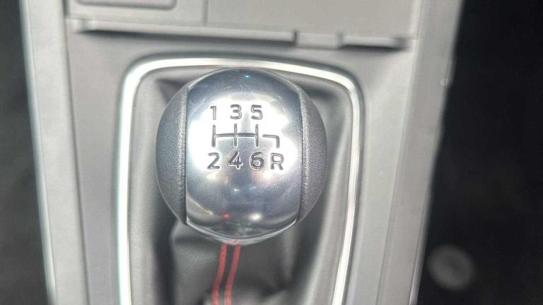 2025 Ford Puma 1.0 EcoBoost Hybrid mHEV ST-Line X 5dr Hatchback Petrol Manual