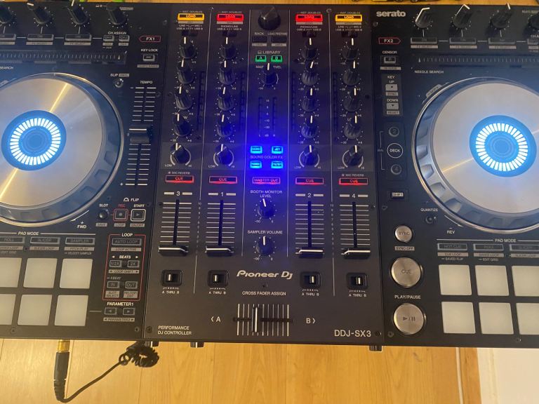Pioneer Ddj sx3 controller 