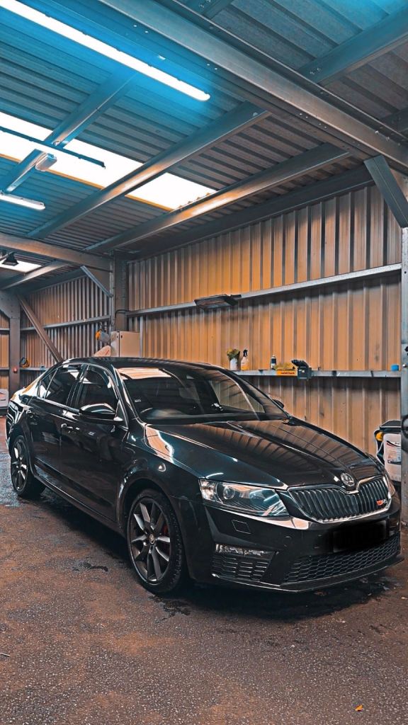 Skoda, OCTAVIA VRs, 2015, Manual, 1968 (cc), 5 doors