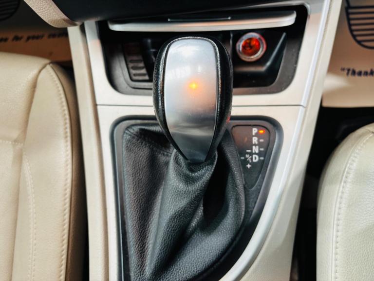 2010 BMW 1 Series 2.0 120d SE Steptronic Euro 5 5dr HATCHBACK Diesel Automatic