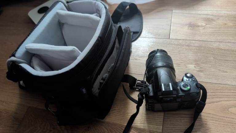 Nikon D60 Camera + Nikkor AF-S 18-55mm lens + Camera bag