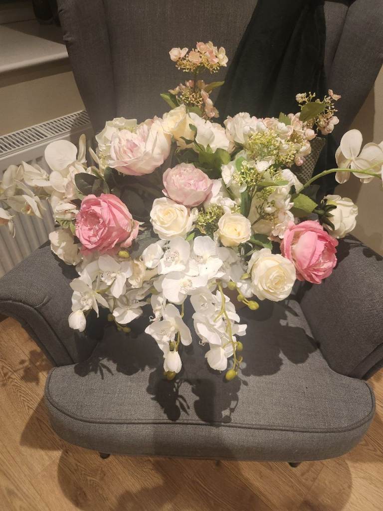 Artificial flowers