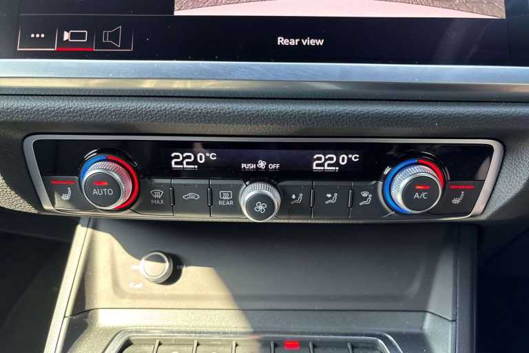 2022 Audi Q3 40 TDI 200 Quattro S Line 5dr S Tronic SUV Diesel Automatic