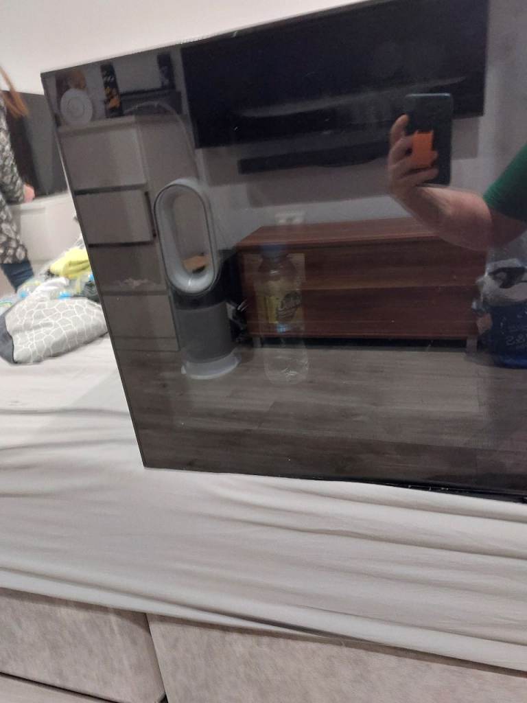 Lec 49 Litre minibar fridge/Mini fridge 