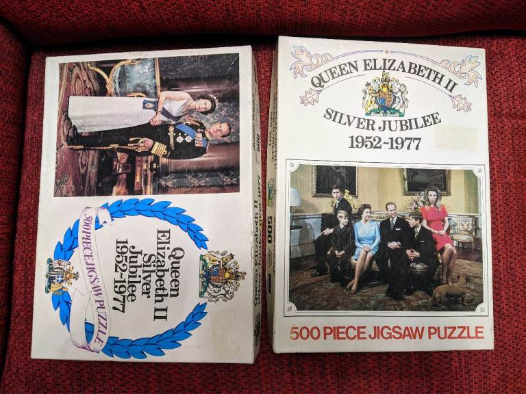 Jigsaw Puzzle Pair 500 pieces Queen Elizabeth II Silver Jubilee 14"x19"