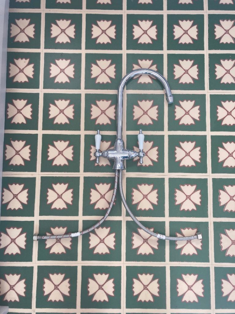 image for Free Kitchen Tap