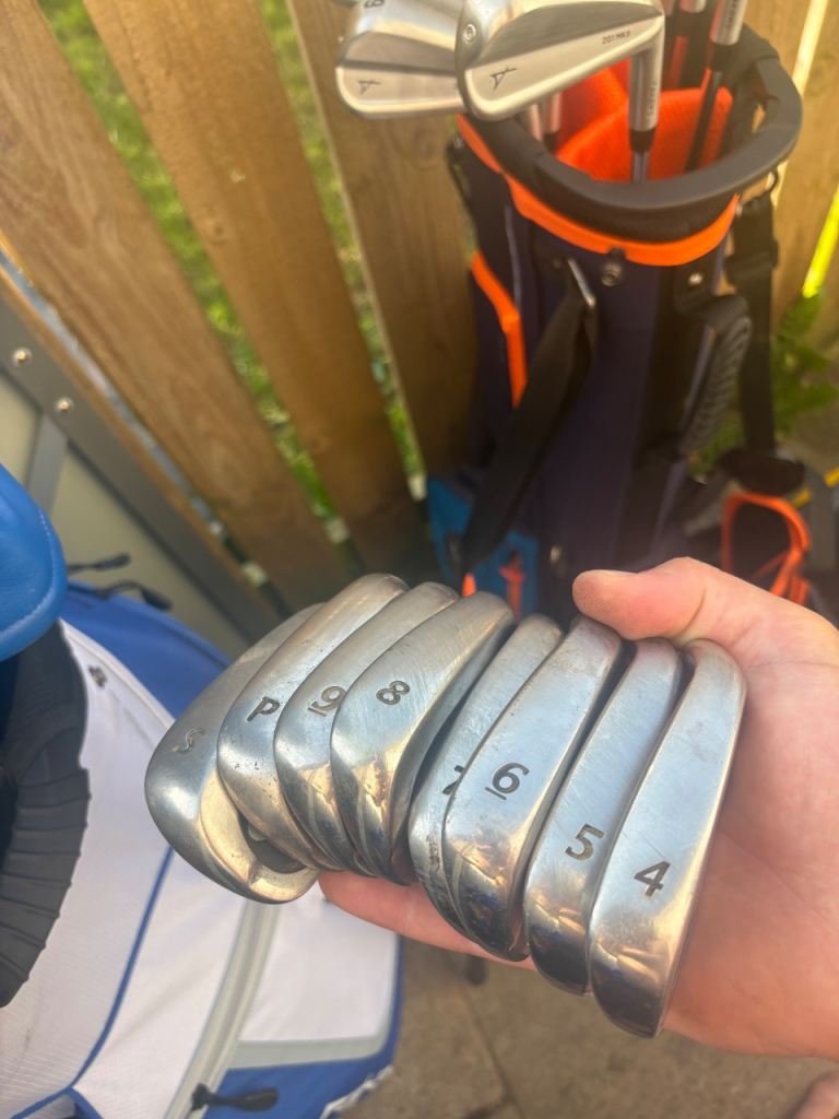 Wilson Staff D66 Golf Irons Set - Good Condition