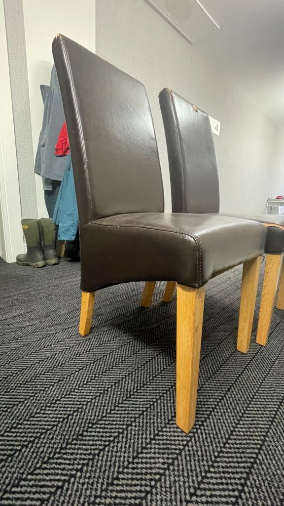 Dining chairs - Solid oak - set of. 6