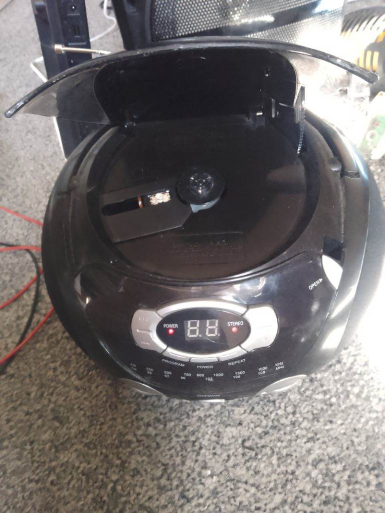Polaroid black CD boombox  