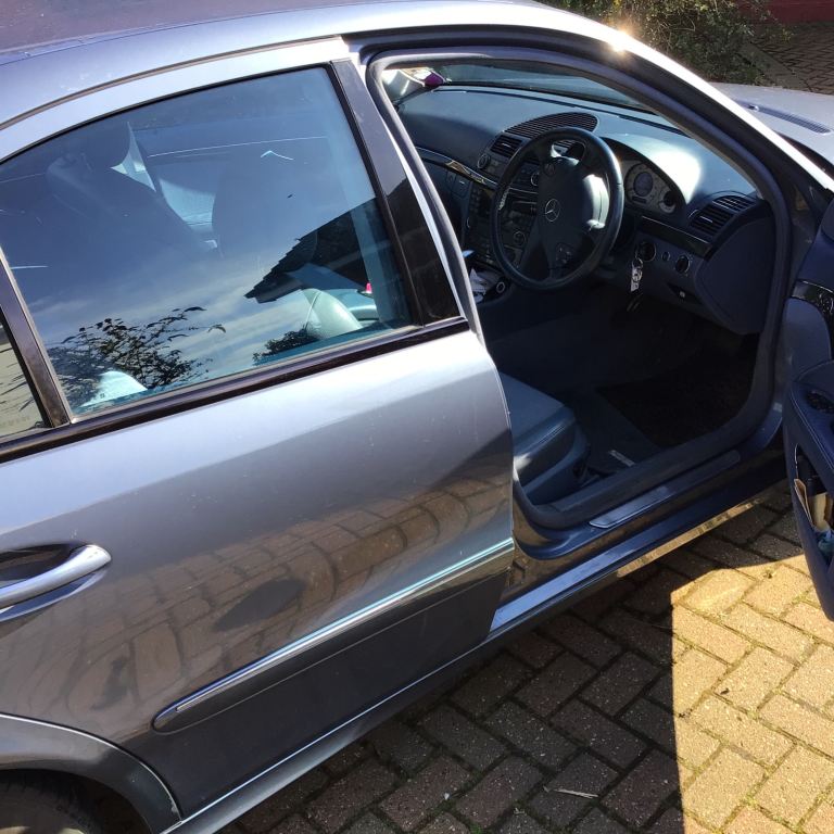 Mercedes-Benz, E CLASS, Saloon, 2004, Semi-Auto, 2685 (cc), 4 doors