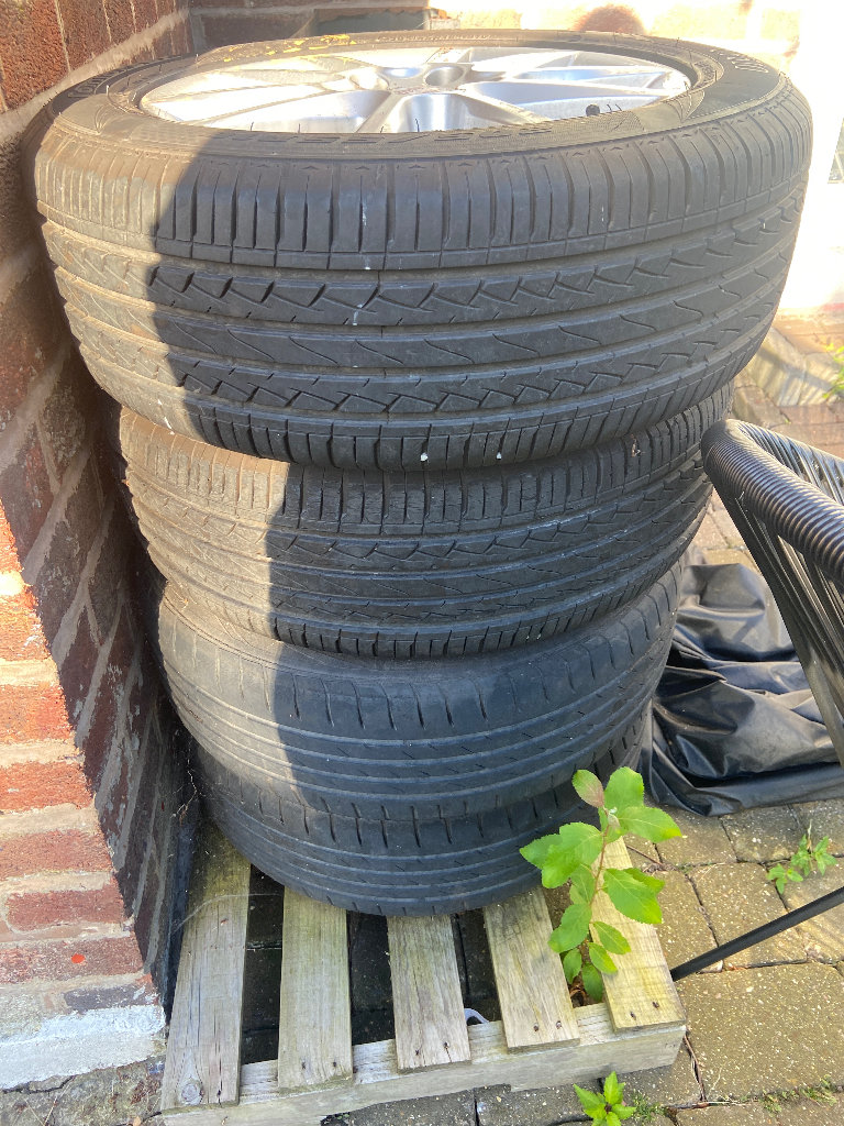 Seat Leon Tyres 16” alloys