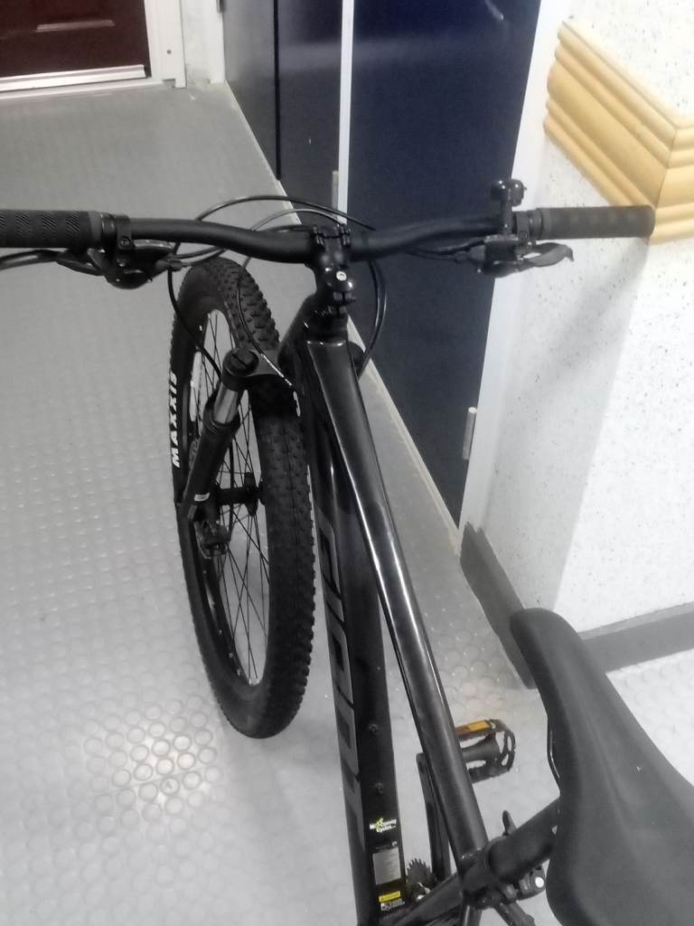 Giant Talon 3 (small adults 27.5/3) mountain bike. 