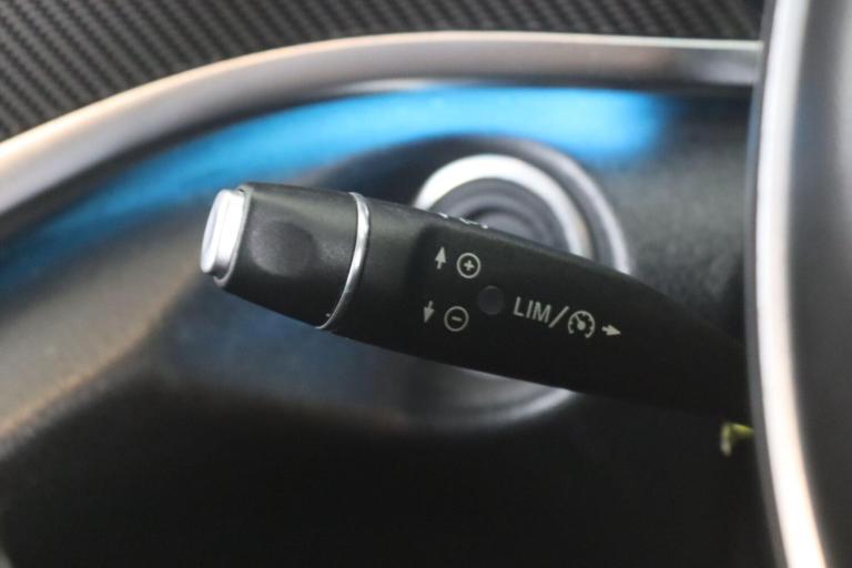 2018 Mercedes-Benz V-Class V250 d AMG Line 5dr Auto [Extra Long] MPV DIESEL Automatic