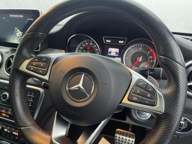 2015 Mercedes-Benz GLA GLA 220d 4Matic AMG Line 5dr Auto [Prem Plus] ESTATE DIESEL Automatic