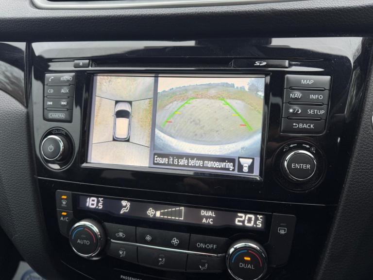 2017 Nissan Qashqai 1.5 dCi N-Vision 5dr HATCHBACK Diesel Manual