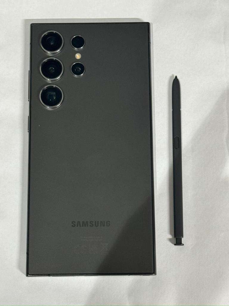 Samsung S24 Ultra 512 GB - Titanium Black (Unlocked) Smartphone