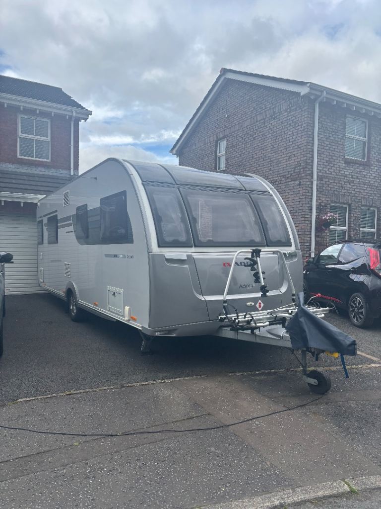 2020 Adria Adora Seine