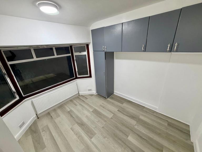 Room available for rent in southall 
