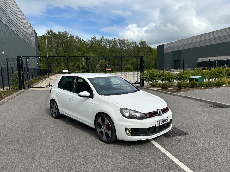 Volkswagen, GOLF, Hatchback, 2009, Manual, 1984 (cc), 5 doors