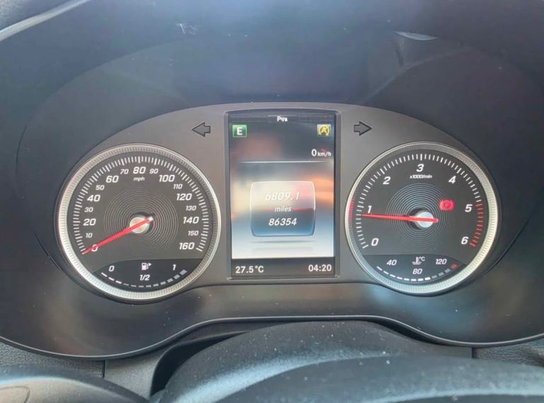 Mercedes-Benz, C CLASS, Saloon, 2015, Manual, 1598 (cc), 4 doors
