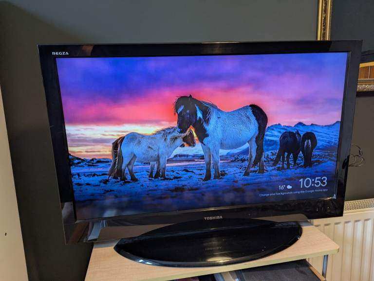 Toshiba 40" LCD TV – Model 40LV665D