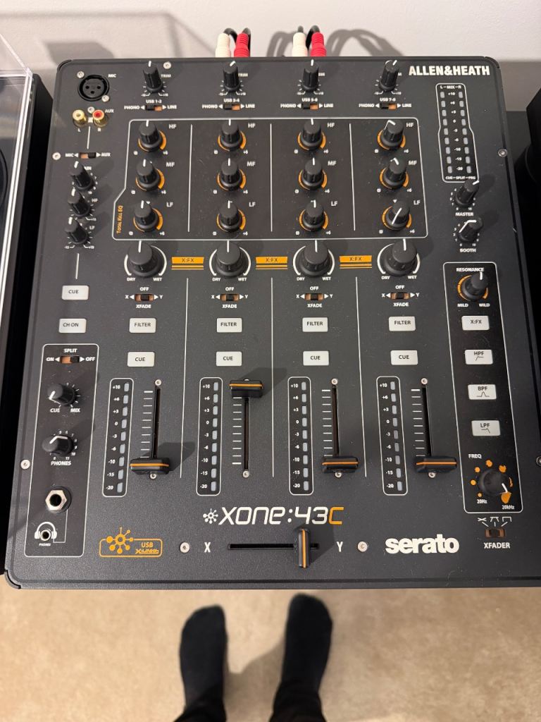 Allen & Heath Xone 43c Mixer