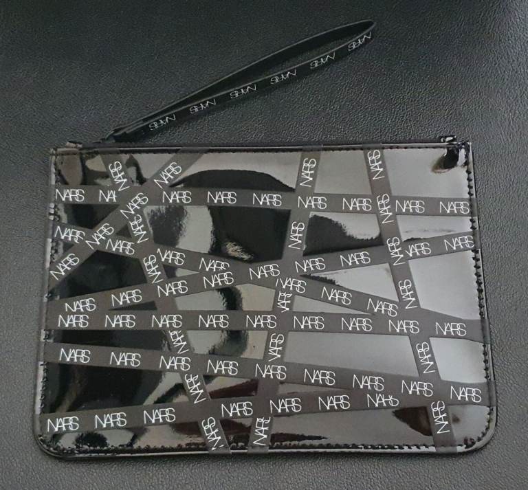 NARS Black PVC Glossy Patent Vinyl Cosmetic Makeup Wristlet Pouch Purse Bag NEW