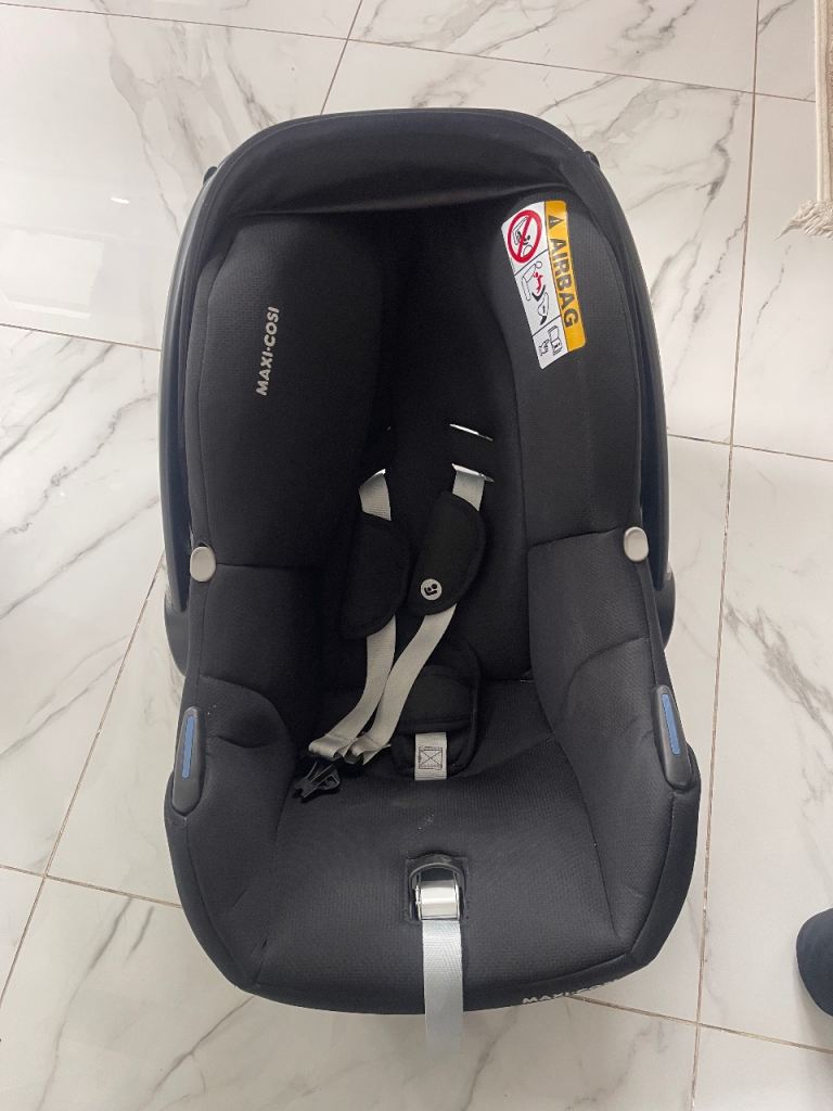 Maxi-Cosi CabrioFix i-Size Infant Car Seat - Black