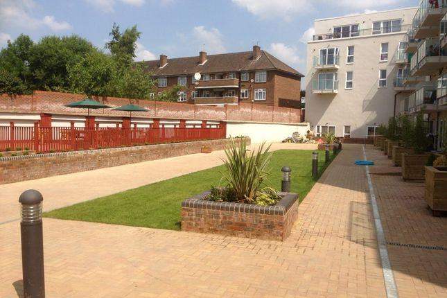One-Bedroom Purpose-Built Flat to Rent – Northwood Hills