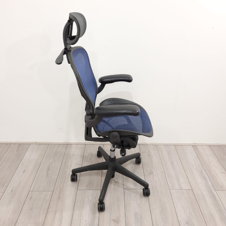 AERON BLUE MESH OFFICE CHAIR- HERMAN MILLER- BISHOPS STORTFORD 