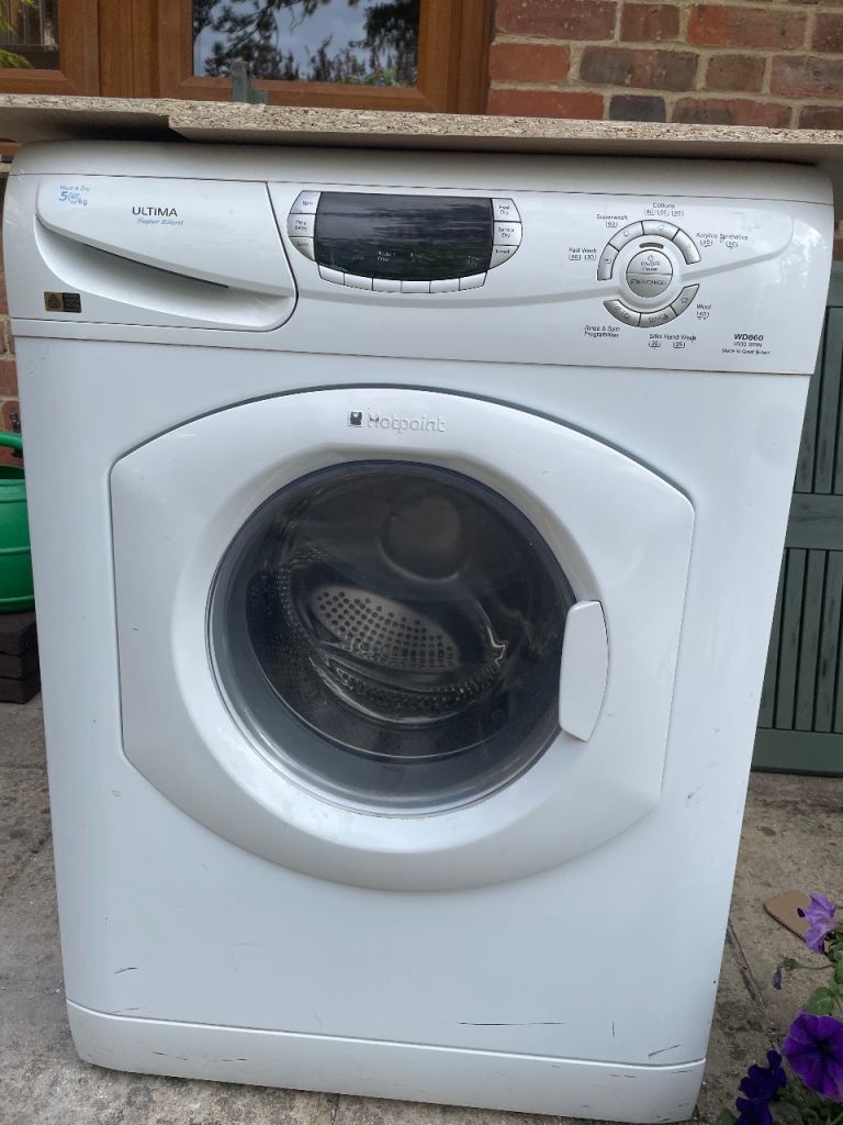 FREE Hotpoint Washing/drying machine 