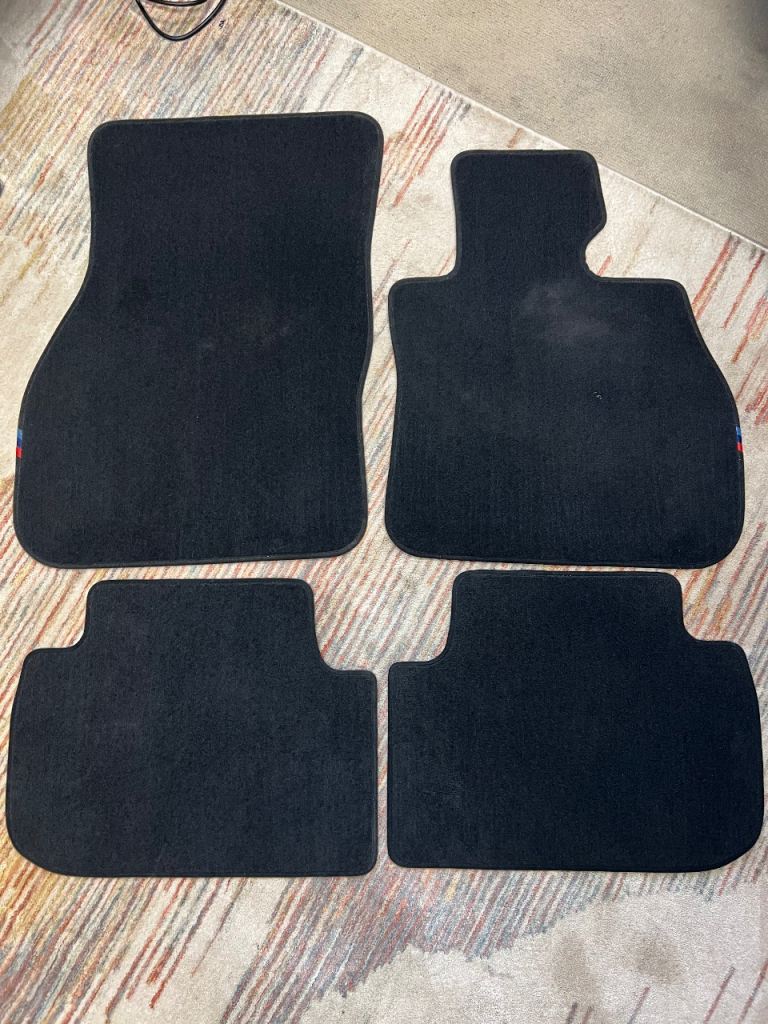 BMW 1 series F40 carpet mats