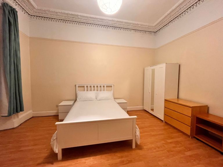Byres Road Room to Rent