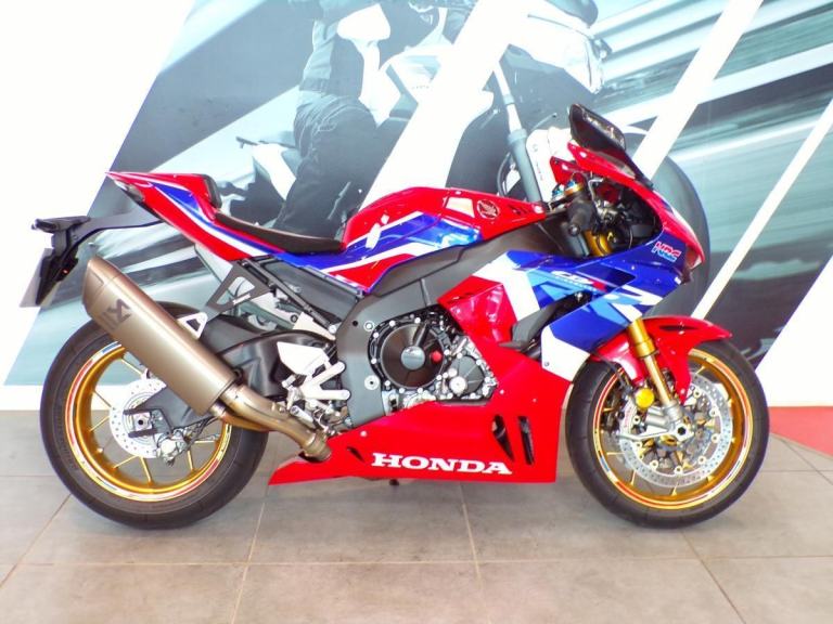 2024 Honda CBR1000RR-R SP