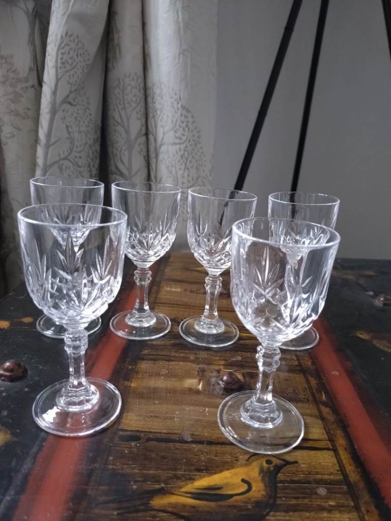 Vintage Crystal sherry glasses/ small wine glasses 