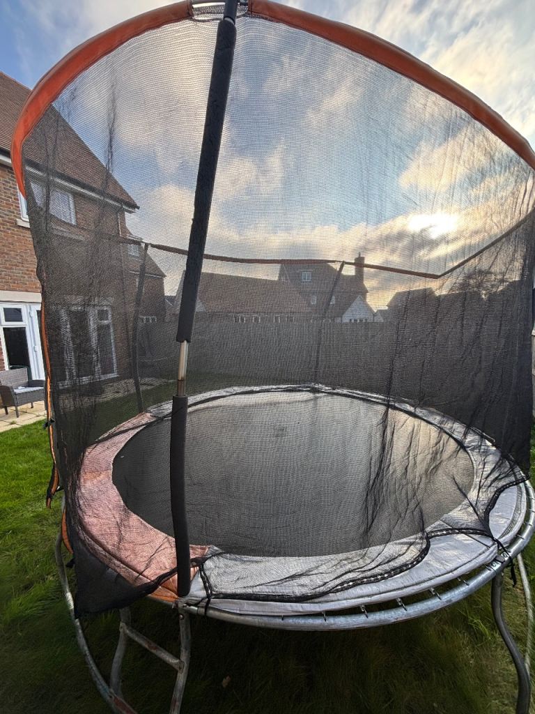 Trampoline good condition-buyer to disassemble