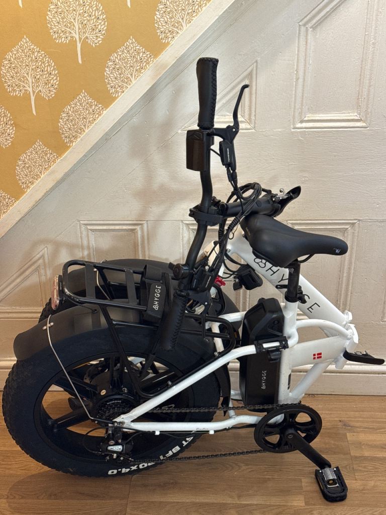 HYGGE Folding Electric Bike – White, As New Condition