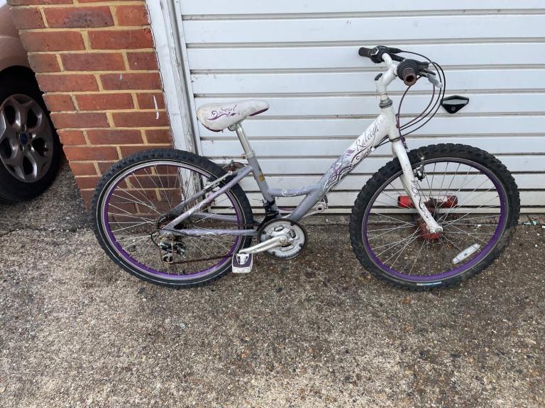 Girls / Women's Mountain Bike – Grey & Purple, Good Condition