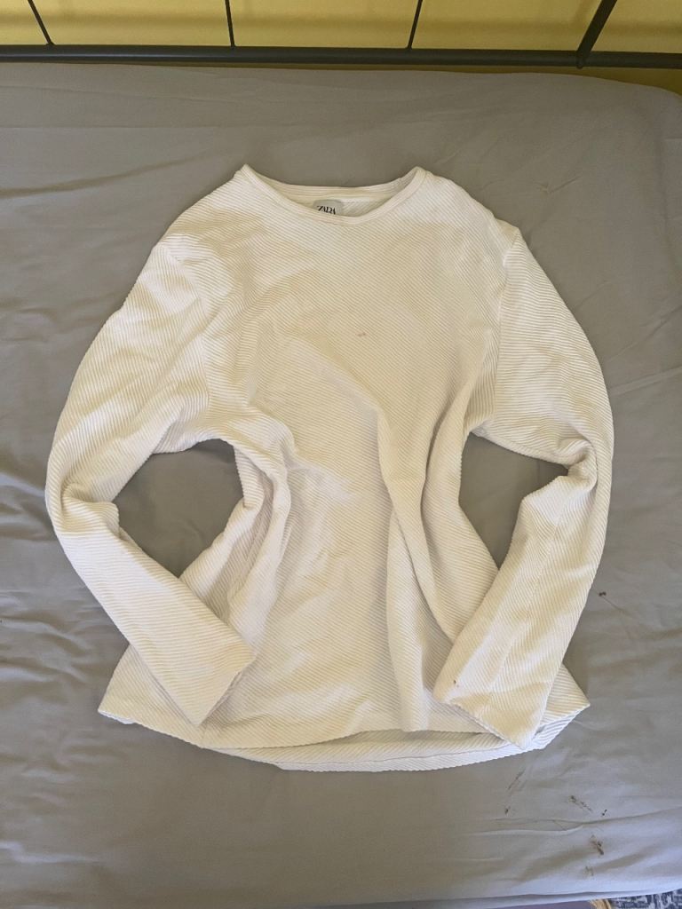 ZARA White Long-Sleeved Top – Size L, Good Condition