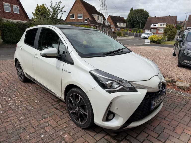 2018 Toyota Yaris 1.5 Hybrid Design 5dr CVT HATCHBACK Petrol/Electric Hybrid Automatic