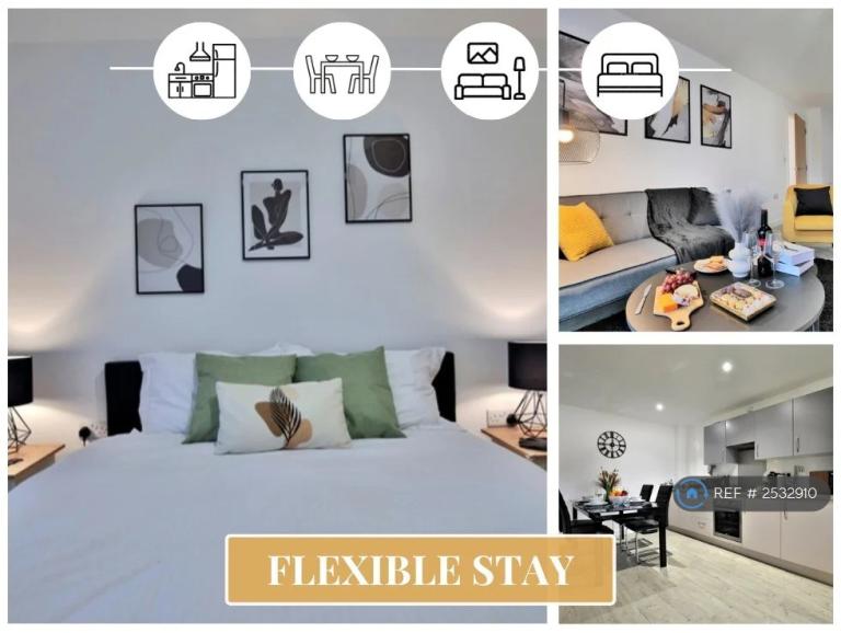 2 bedroom flat in Furness Quay, Manchester, M50 (2 bed) (#2532910)