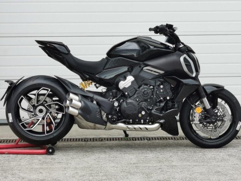 Ducati Diavel V4 - Brand new. Available with £1000 Performance Voucher