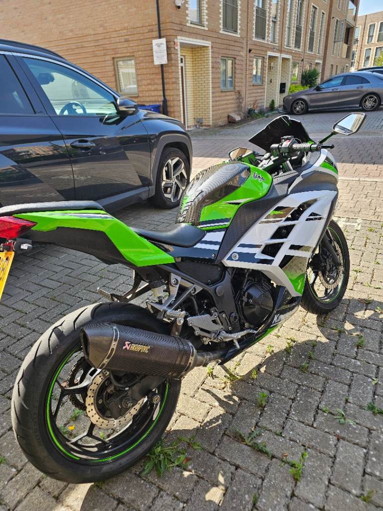 Kawasaki Ninja 300 2015, Anniversary Edition 