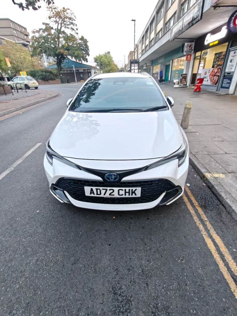 Toyota, COROLLA Estate 1.8L 2023, 5 doors