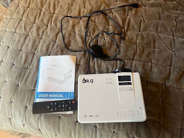 DR.Q Projector with Remote and Manual –plus Emart screen and carrier, plus Hama 4175 tripod and case